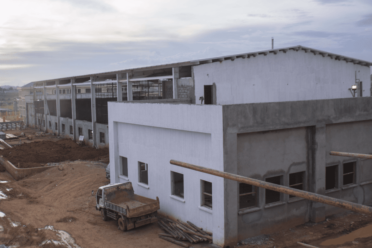 Raxio-Data-Centres-Africa-construction-progress-is-positive With-the-roof-complete-