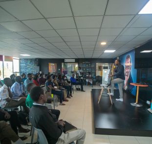 The innovation village hosts Raxio’s GM to inspire the next generation of ICT entrepreneurs